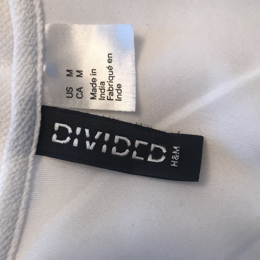 Divided Dress. Size Medium - image 8
